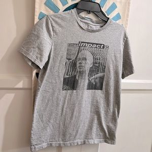 Mens size small SG Lewis gray T shirt